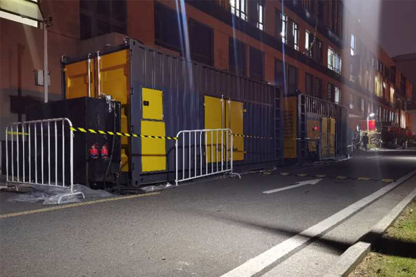大冶柴油发电机组的输出电压是如何调节的?