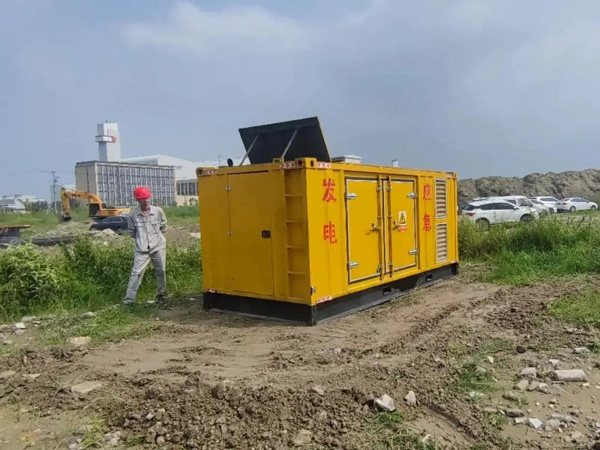大冶200KW柴油发电机机组每小时的油耗量受哪些因素影响？